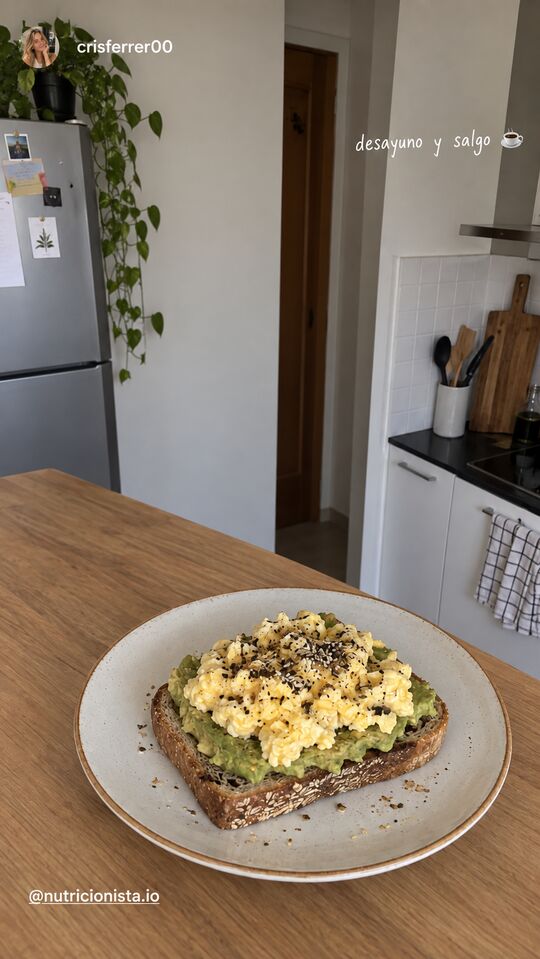 Historia de Instagram: desayuno y salgo ☕