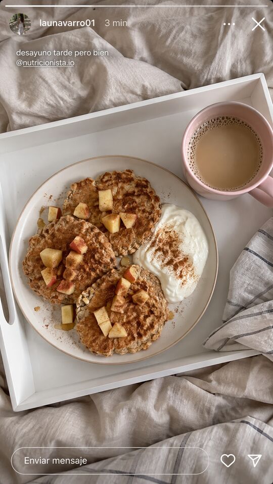 Historia de Instagram: desayuno tarde pero bien