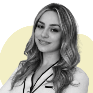 Mara Cogolludo — Secretaria
