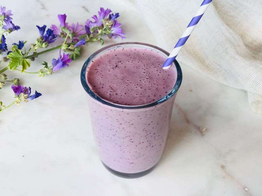 batido-de-fresas-y-arandanos_version_1652953886
